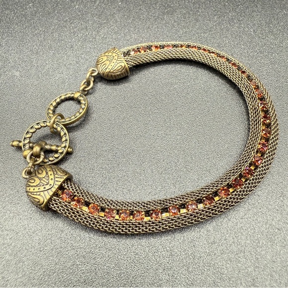 Vintage Romanesque Mesh Chain Bracelet with Sparkly Amber Rhinestones - Picture 3 of 16